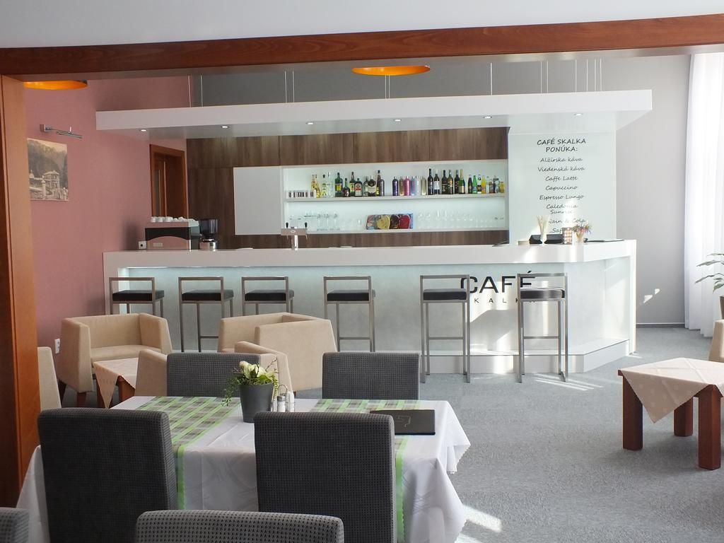 Hotel Skalka Rajecké Teplice Екстериор снимка
