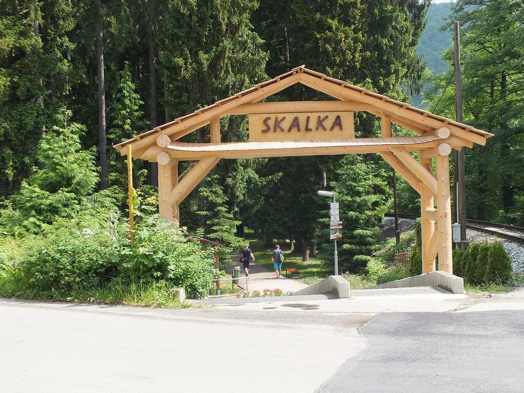 Hotel Skalka Rajecké Teplice Екстериор снимка