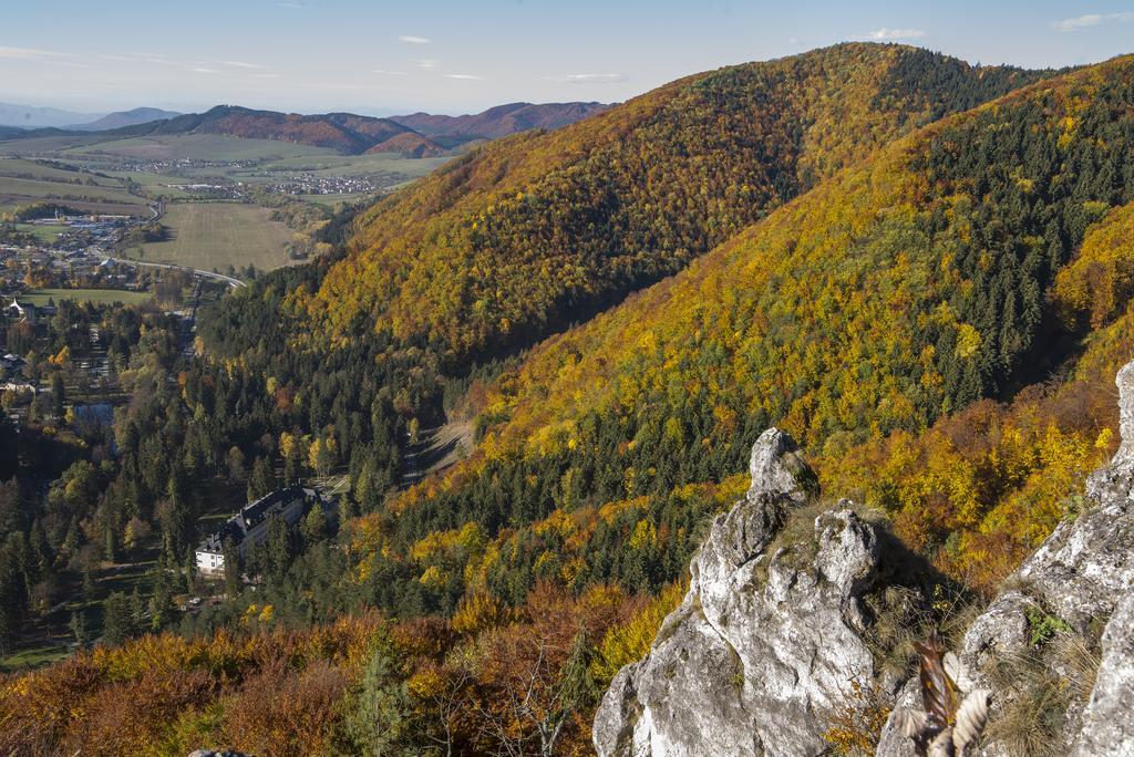 Hotel Skalka Rajecké Teplice Екстериор снимка