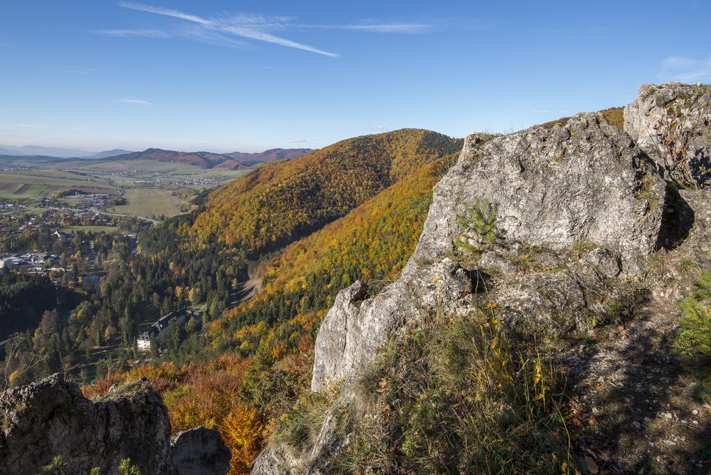 Hotel Skalka Rajecké Teplice Екстериор снимка