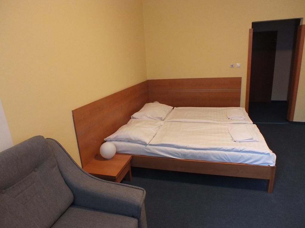 Hotel Skalka Rajecké Teplice Екстериор снимка